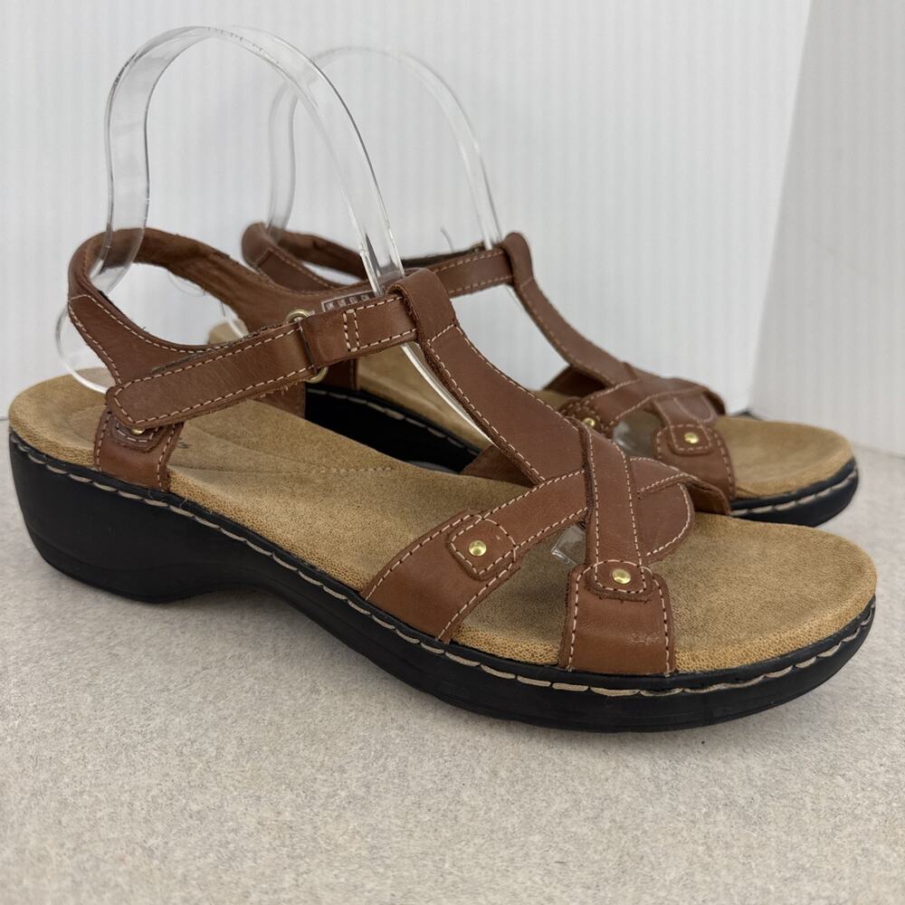 Women’s Clarks Hayla Flute Brown Hook and‎ Loop Leather Strappy Sandals Size 10